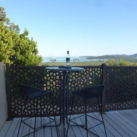 Villa Vue Sur à 180, Baie De St Cyprien, Pas De Vis à Vis Lecci
